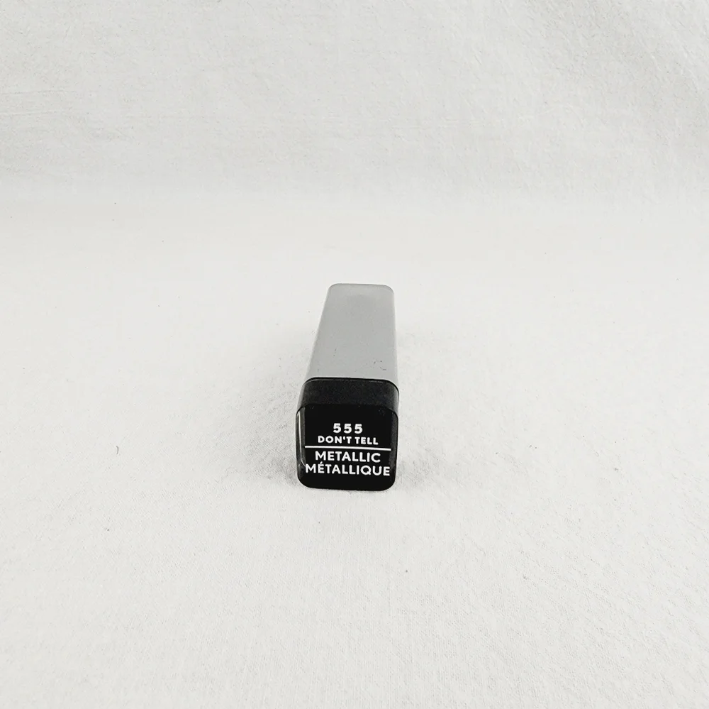 Covergirl Exhibitionist metallic lipstick 555